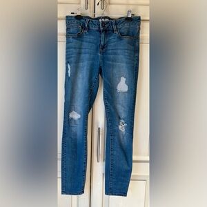 Guess Blue Skinny Jeans with Distressed Details sz 31
